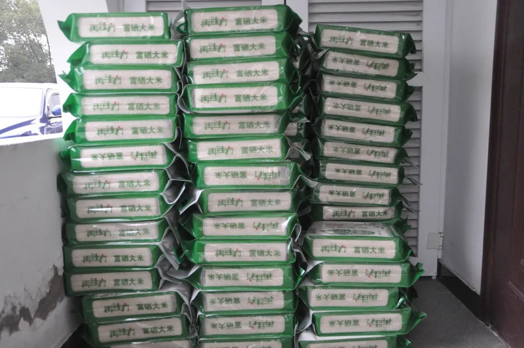 1642379800218995.jpg 640.webp (10).jpg